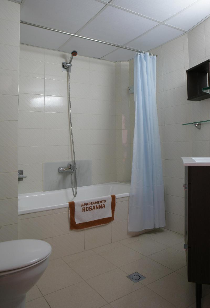Apartaments Rosanna Lloret de Mar Kültér fotó