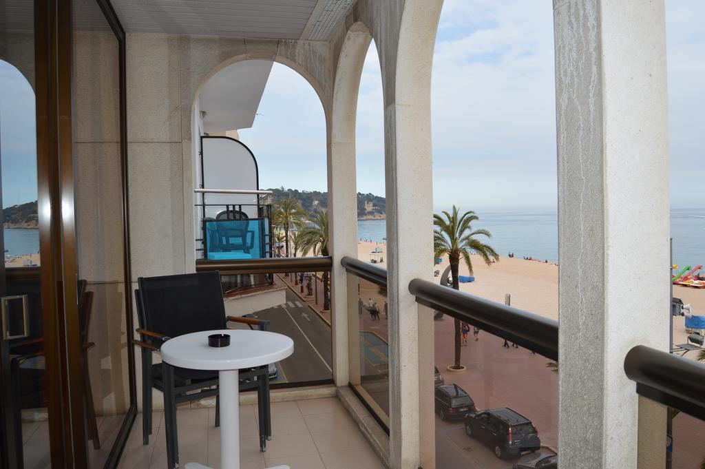 Apartaments Rosanna Lloret de Mar Kültér fotó